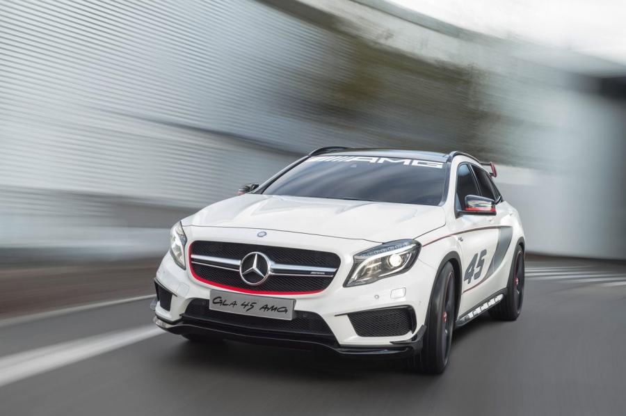  Mercedes-Benz GLA45 AMG Concept 2014 года  (фото 9 из 15)